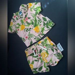 NEW size 0-3 months Two Pieces Summertime wear